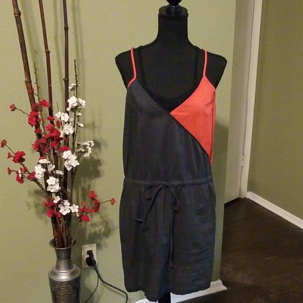 ❤Edgy Black and red day dress